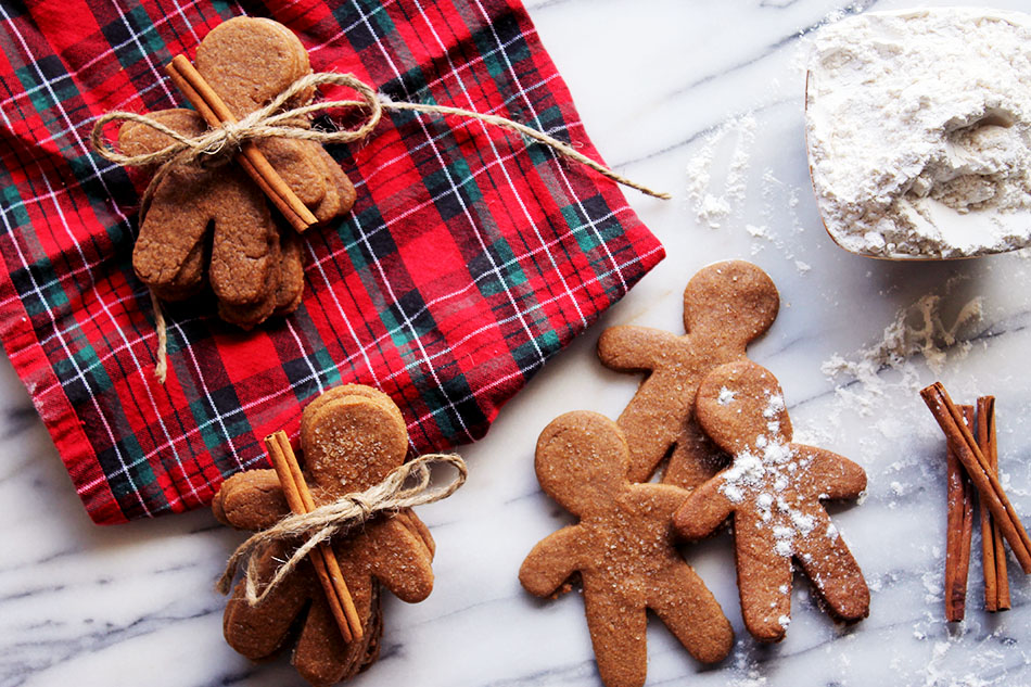 the-best-gingerbread-cookies-the-coastal-confidence-6