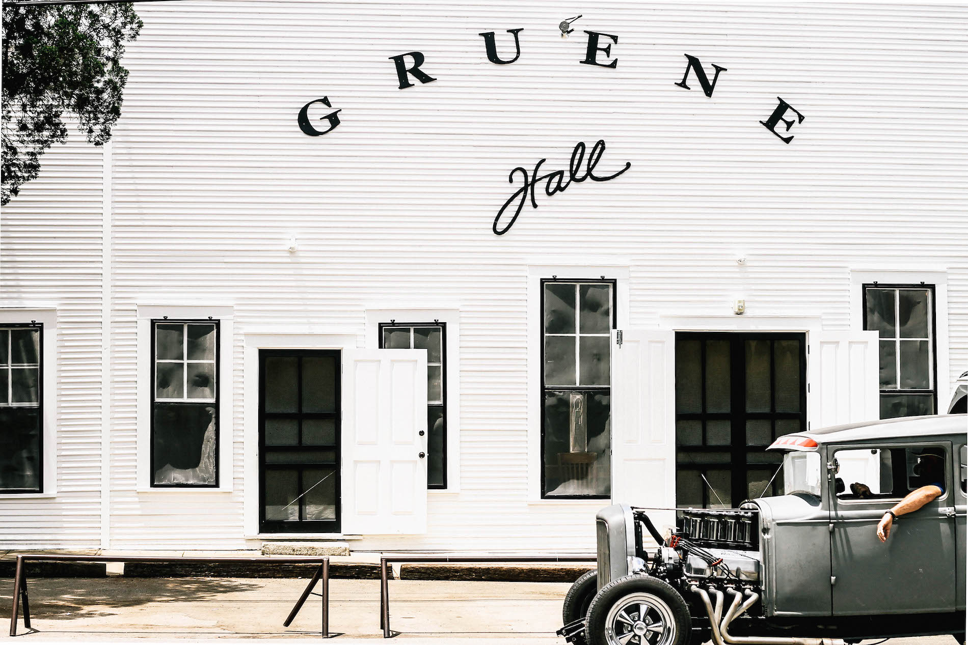 Gruene Texas Hill Country | The Coastal Confidence by Aubrey Yandow
