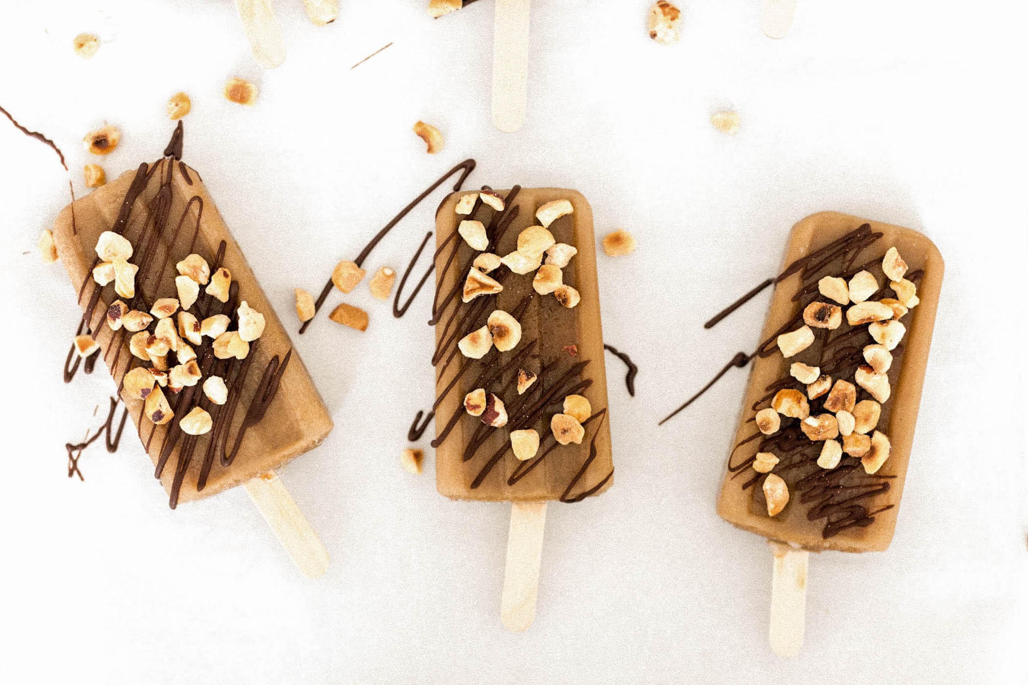 Coffee Popsicles with Chocolate Drizzle | The Coastal Confidence by Aubrey Yandow