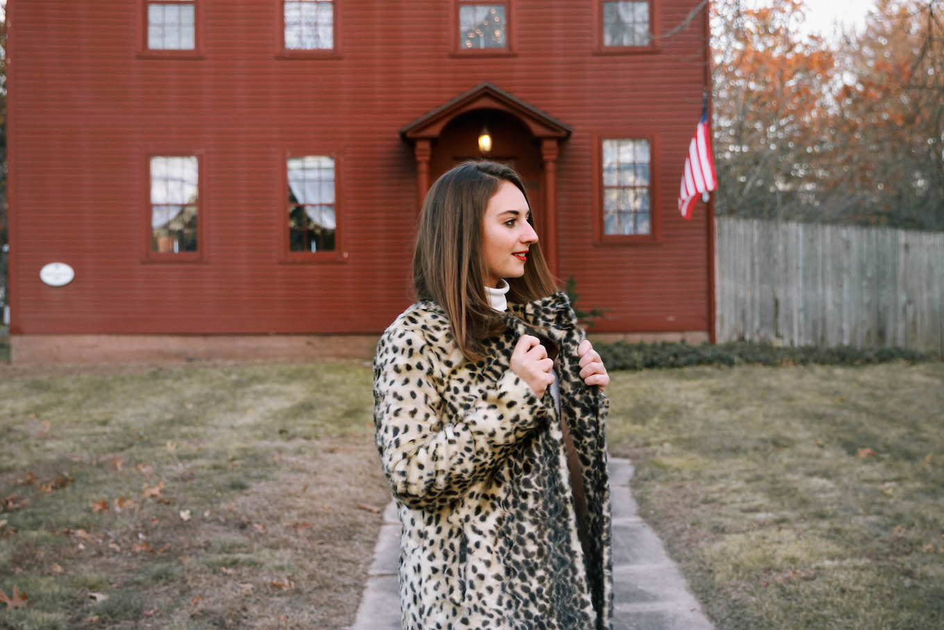 Frosted Window Panes and Leopard Coats | The Coastal Confidence by Aubrey Yandow