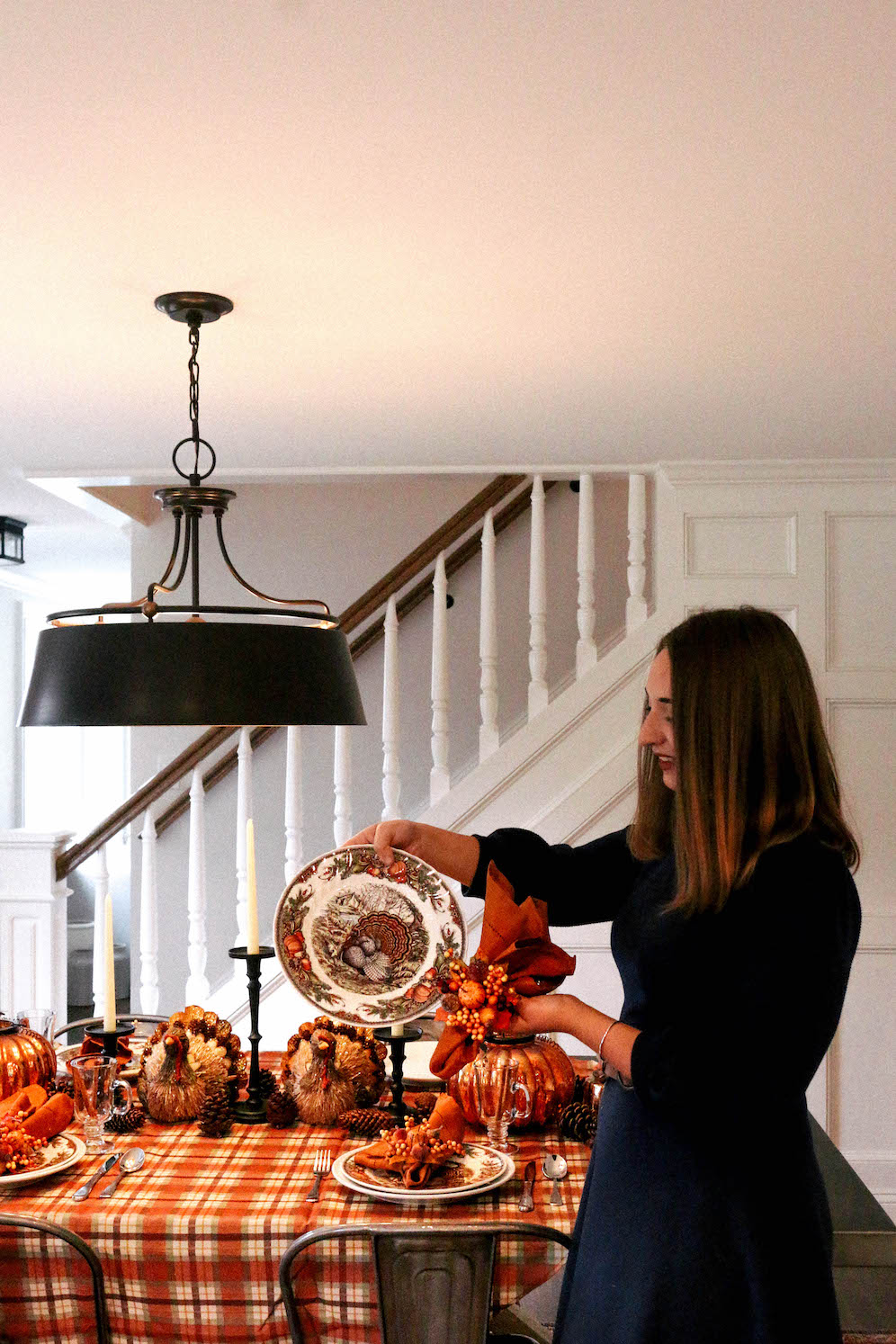 How To Decorate Your Thanksgiving Table On A Budget The Coastal Confidence Aubrey Yandow