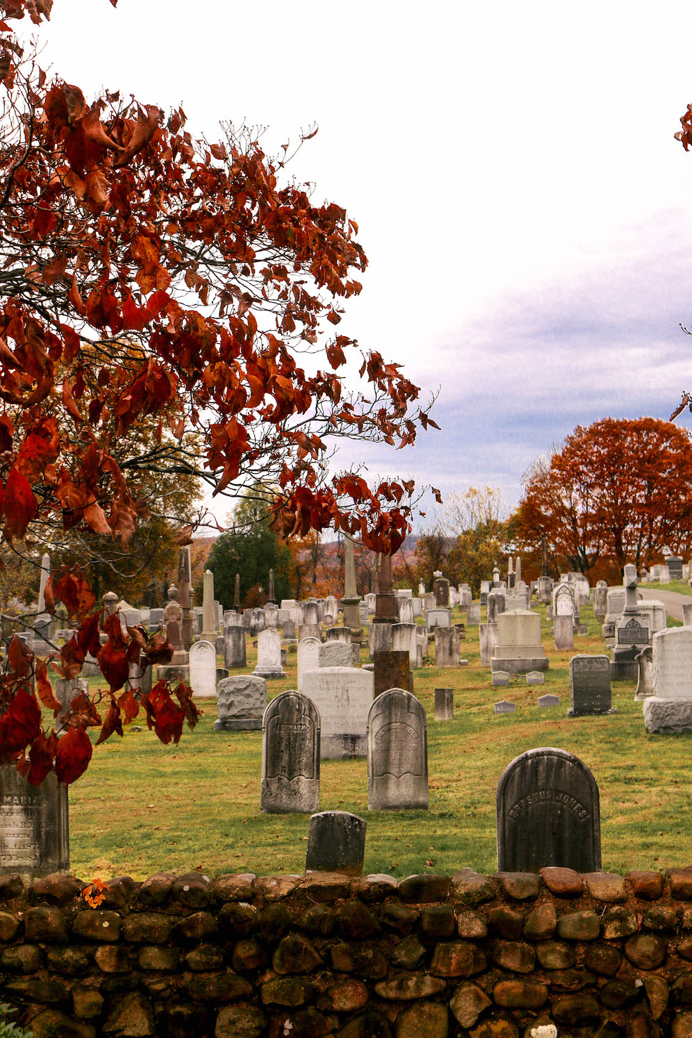 Historic Graveyards To Visit In New England The Coastal Confidence Aubrey Yandow