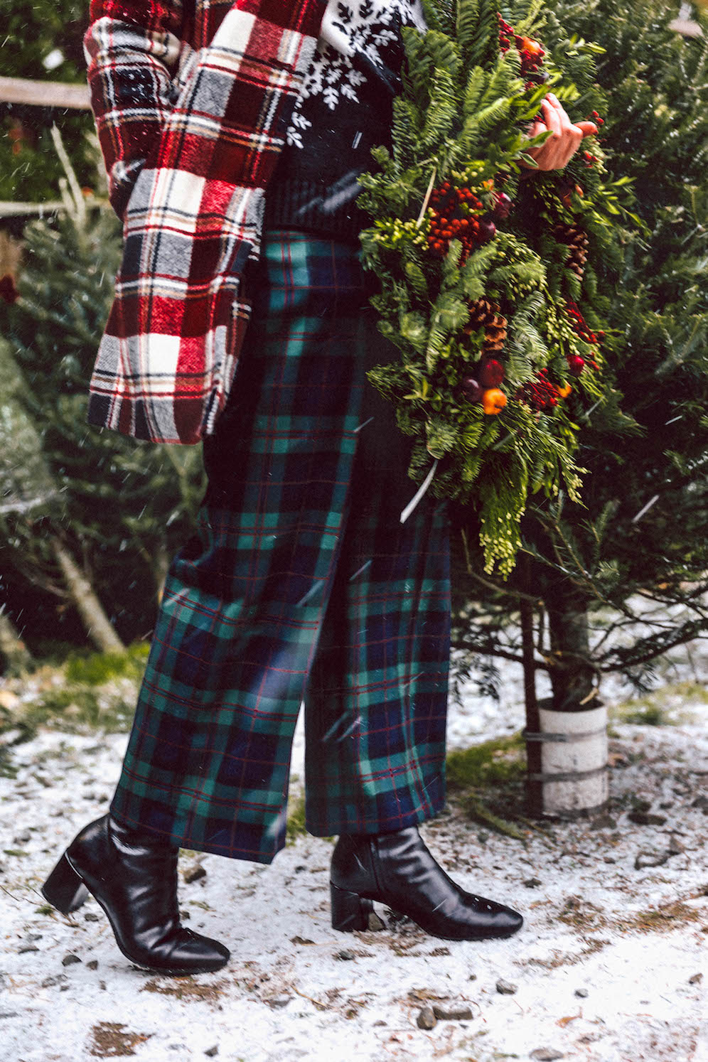 Plaid Pants For The Holidays Red Fleece The Coastal Confidence